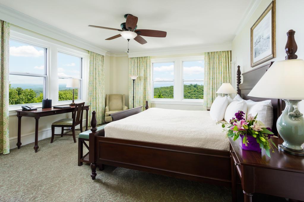And Resort