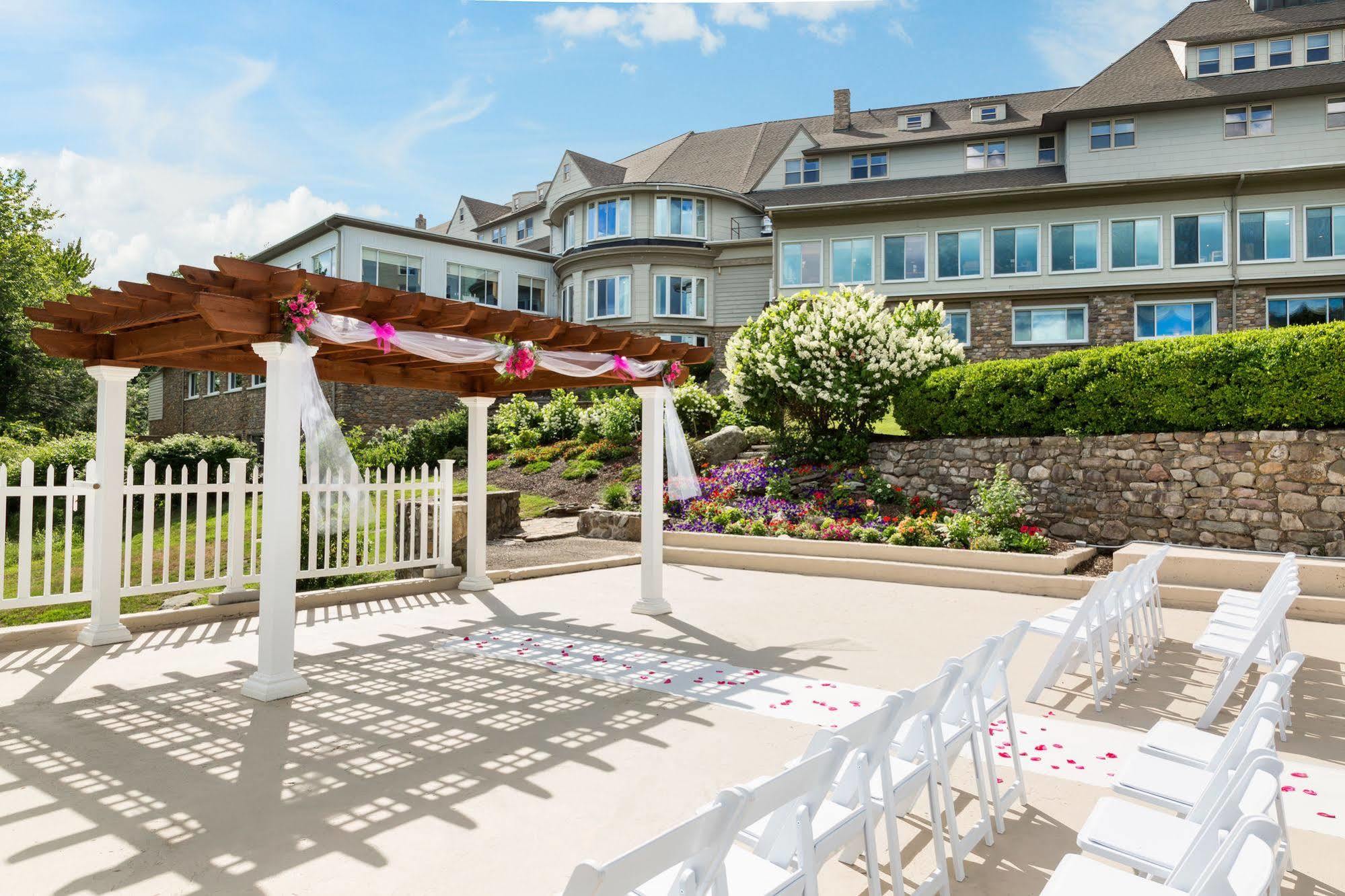 Resort And Pocono Manor