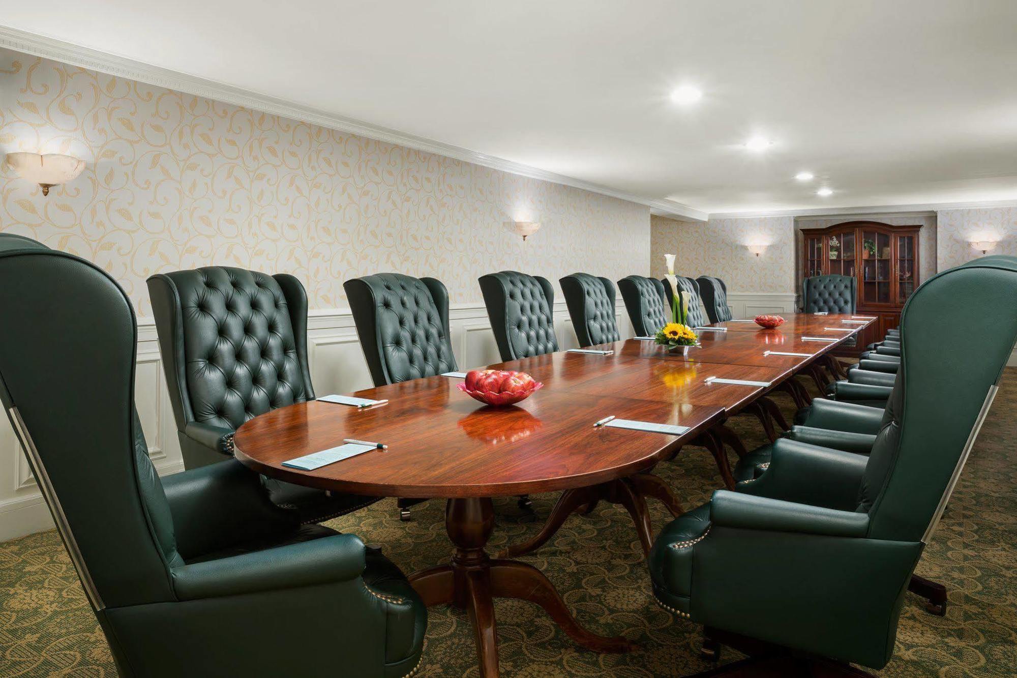 And Resort Pocono Manor