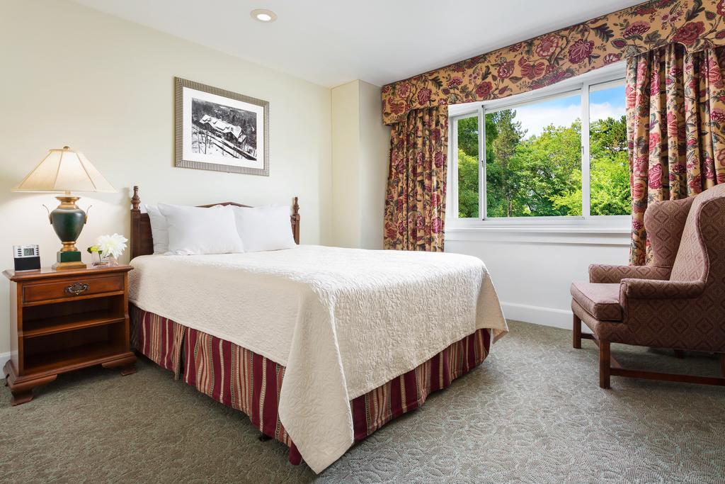 And Resort Pocono Manor