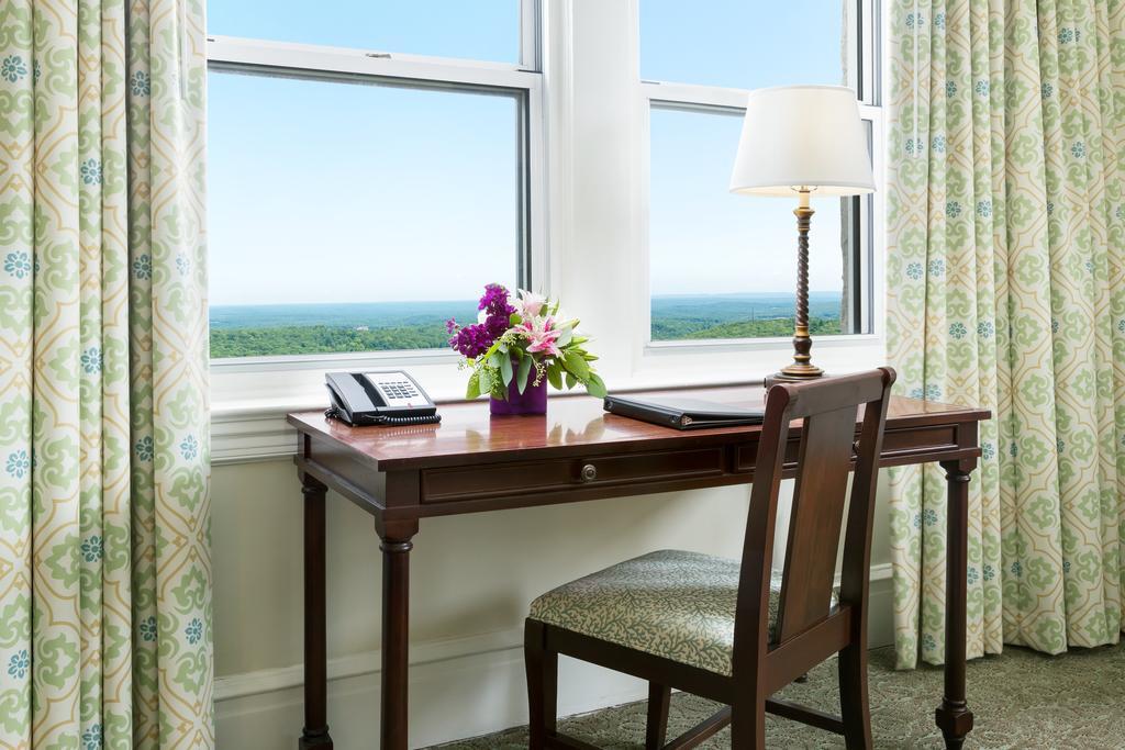 Resort And Pocono Manor